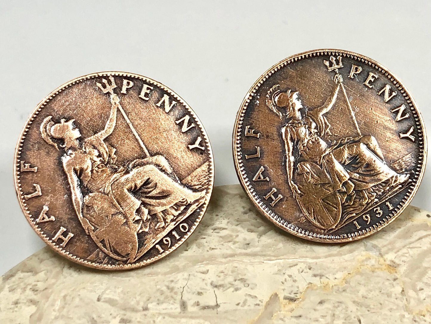 England Coin Cuff Links Half Penny United Kingdom England UK Custom Made Vintage and Rare coins - Cufflinks Coin Enthusiast -