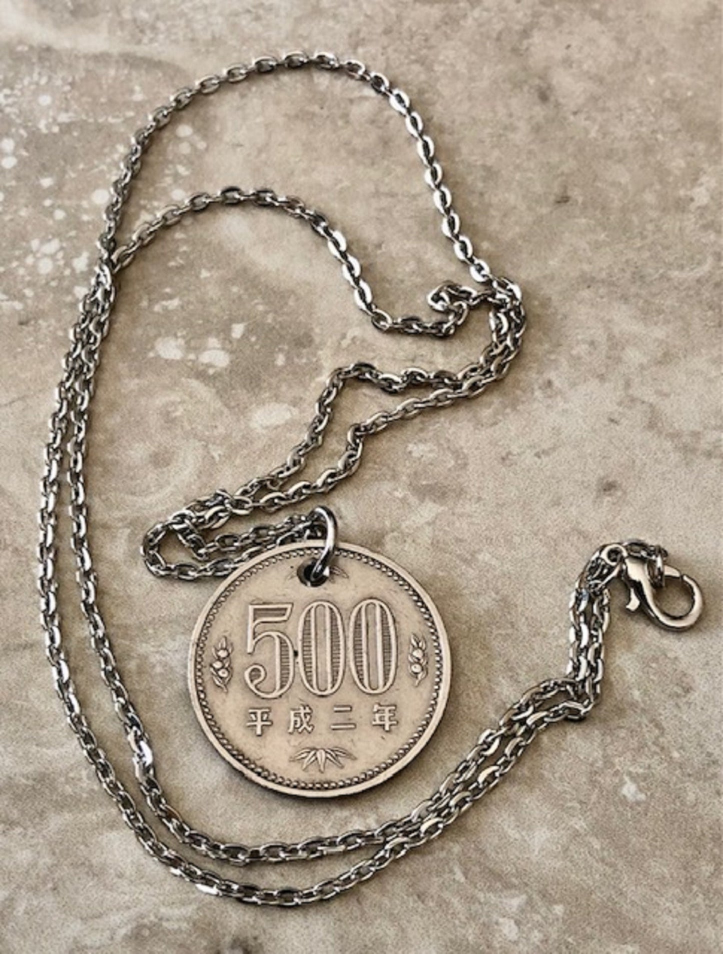 Japan Coin Necklace 500 Yen Pendant Japanese Vintage Rare Coins Enthusiast Fashion Accessory Handmade