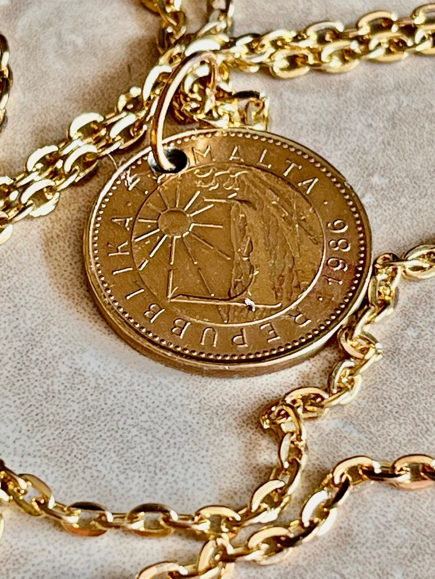 Malta Coin Necklace Maltese 1 Cent Weasel World Pendant Vintage Rare Coins Coin Enthusiast Fashion Accessory Handmade