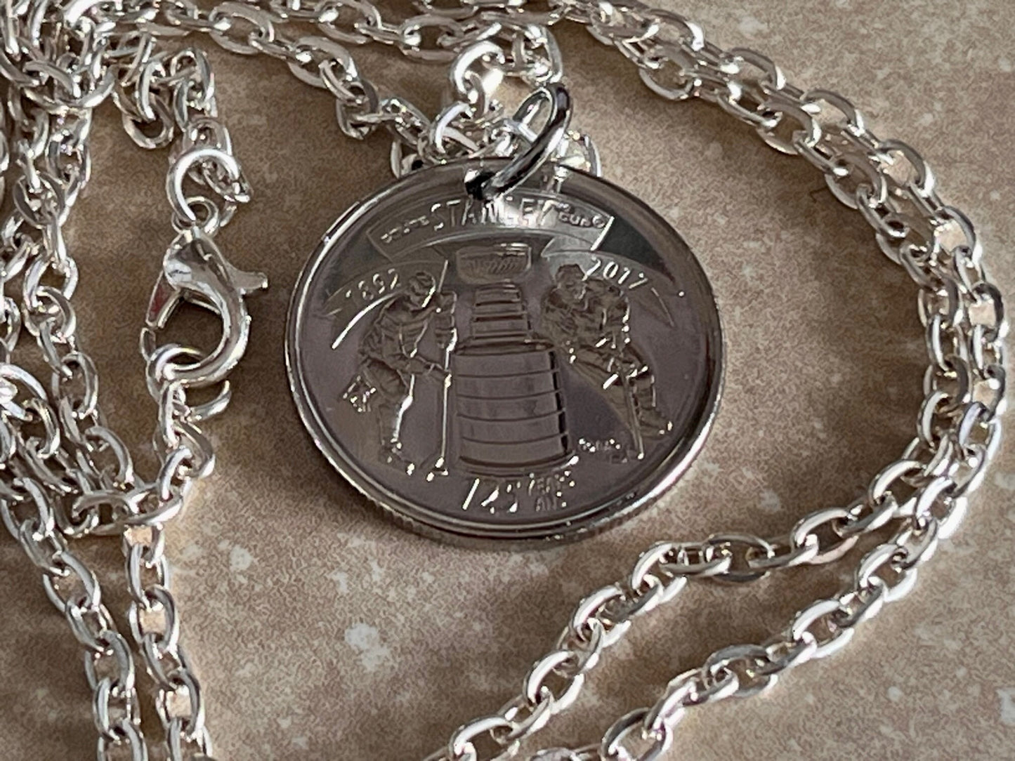 Canadian Quarter Necklace Pendant Canada NHL 125 Years Men's Hockey Personal Jewelry Gift Friend Charm For Him Her World Coin Collector