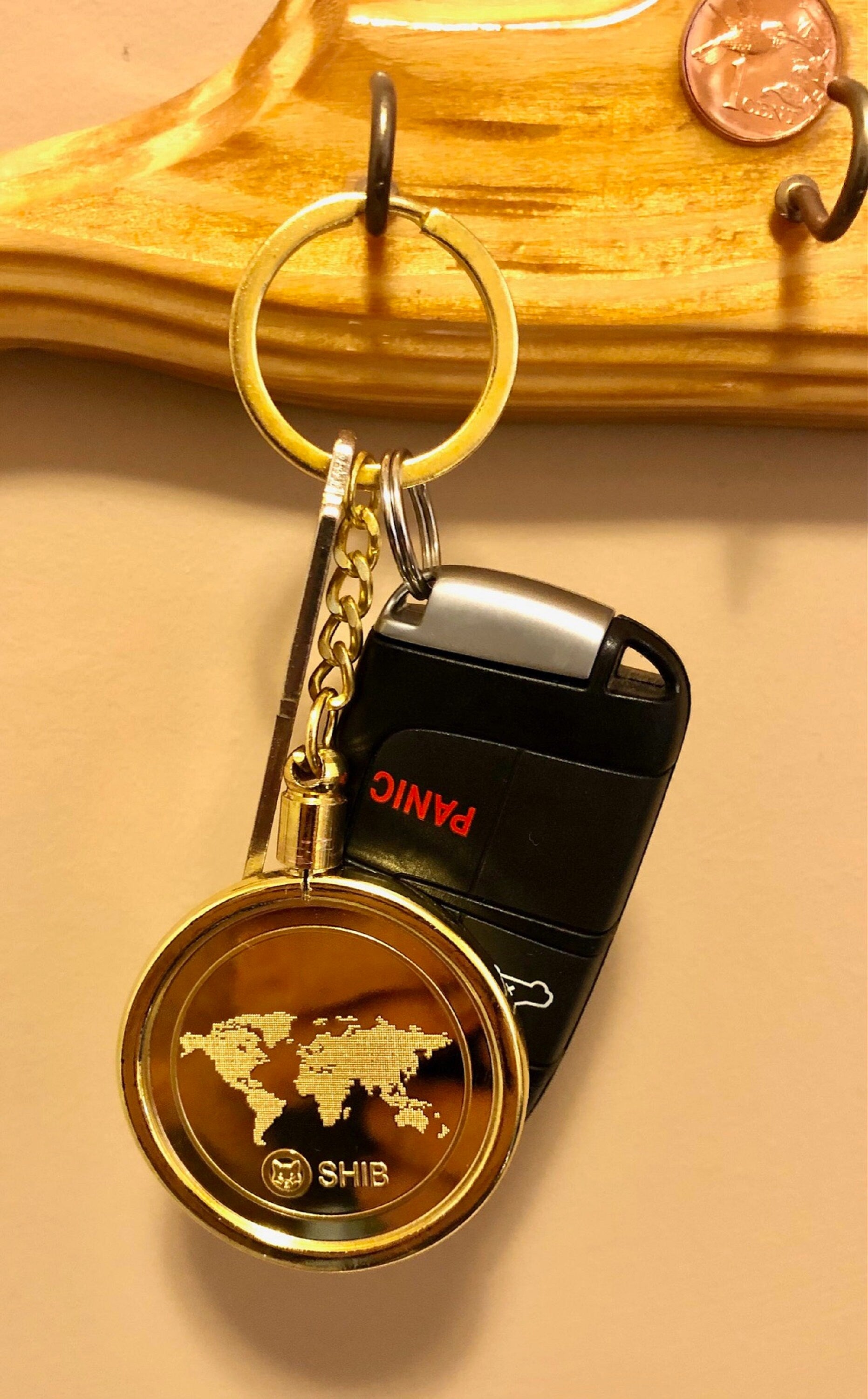 SHIB Shiba Crypto Currency Keychain - Metal Crypto Coins - Cryptocurrency - Collectable - Souvenir - Token - Shiba to the Moon!