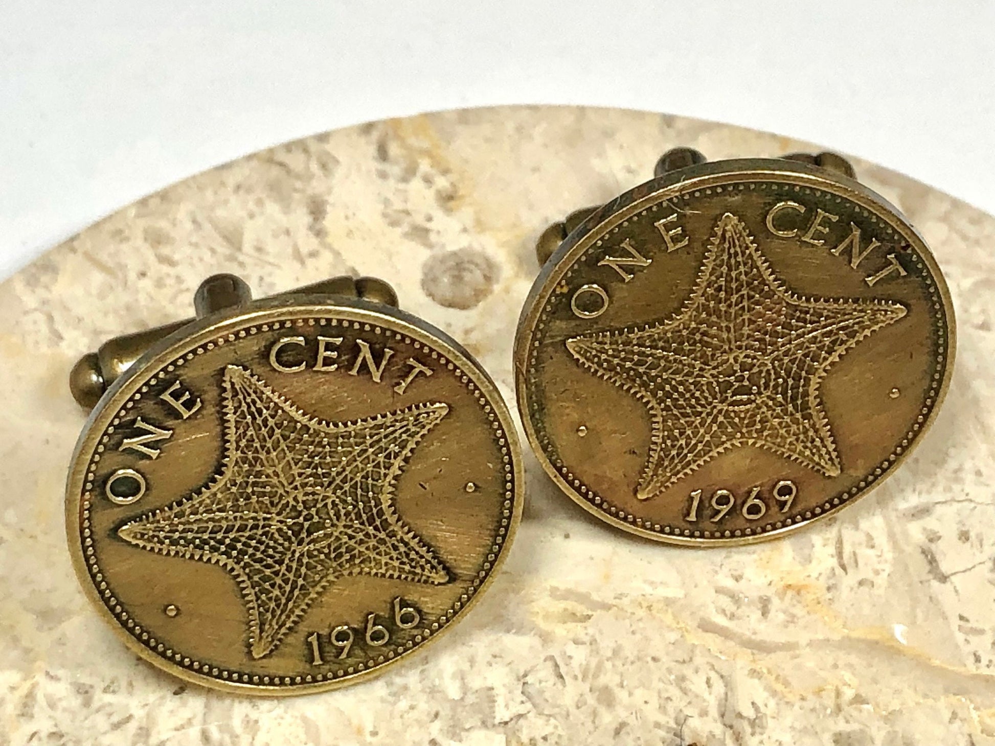 Coin Cuff Links Vintage Bahamas Bahamian One Cent Star Fish Custom Made Vintage and Rare coins - Cufflinks Coin Enthusiast