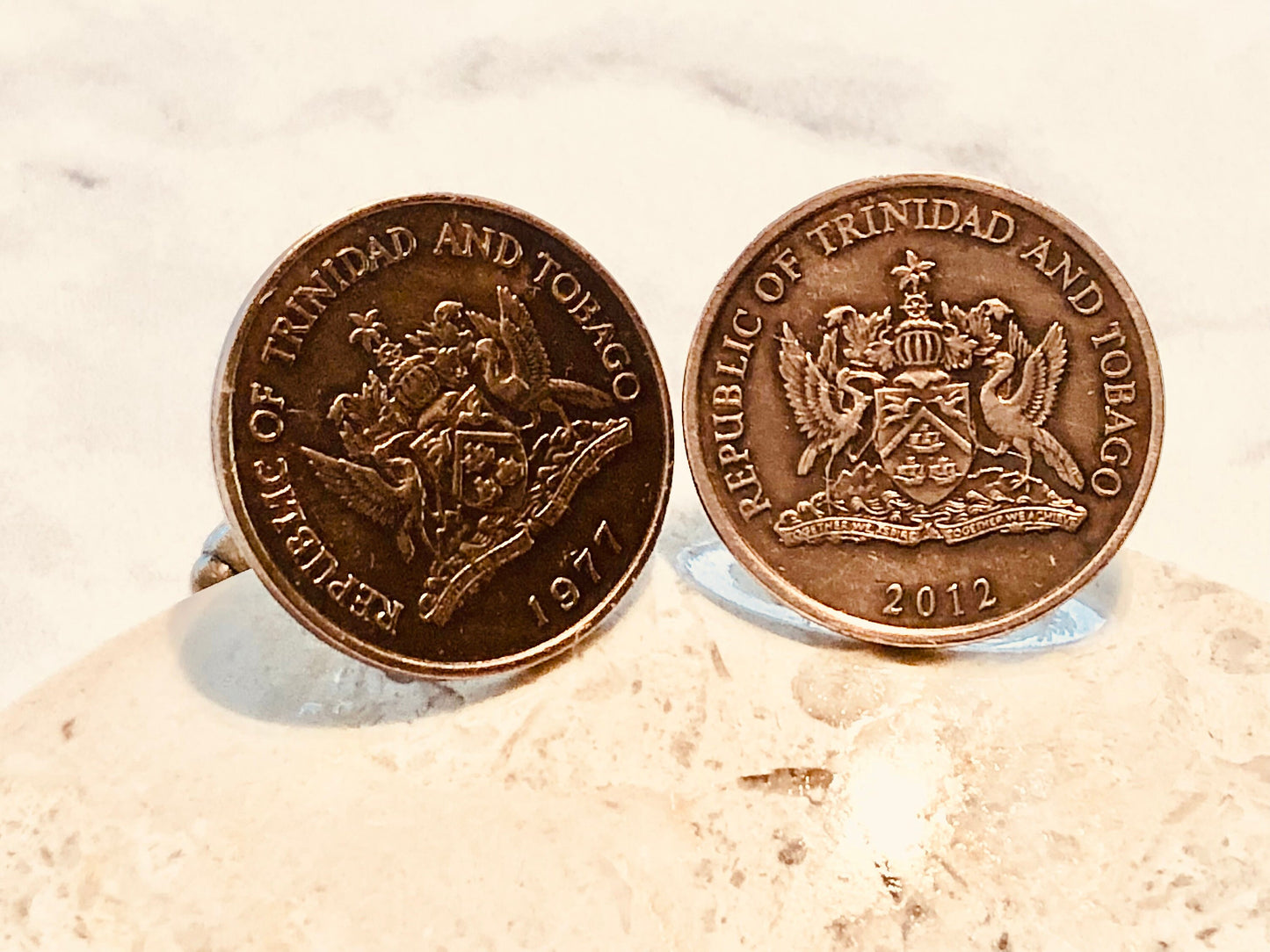 Trinidad and Tobago Coin Cuff Links Trinidadian Vintage Custom Made and Rare coins - Cufflinks Coin Enthusiast - Handmade