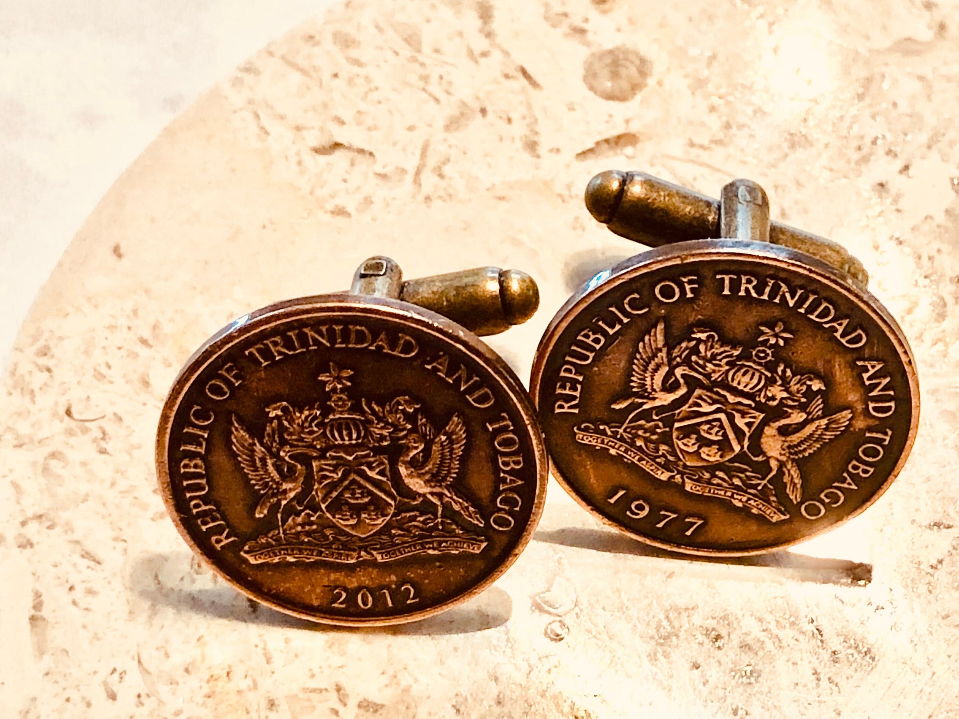 Trinidad and Tobago Coin Cuff Links Trinidadian Vintage Custom Made and Rare coins - Cufflinks Coin Enthusiast - Handmade