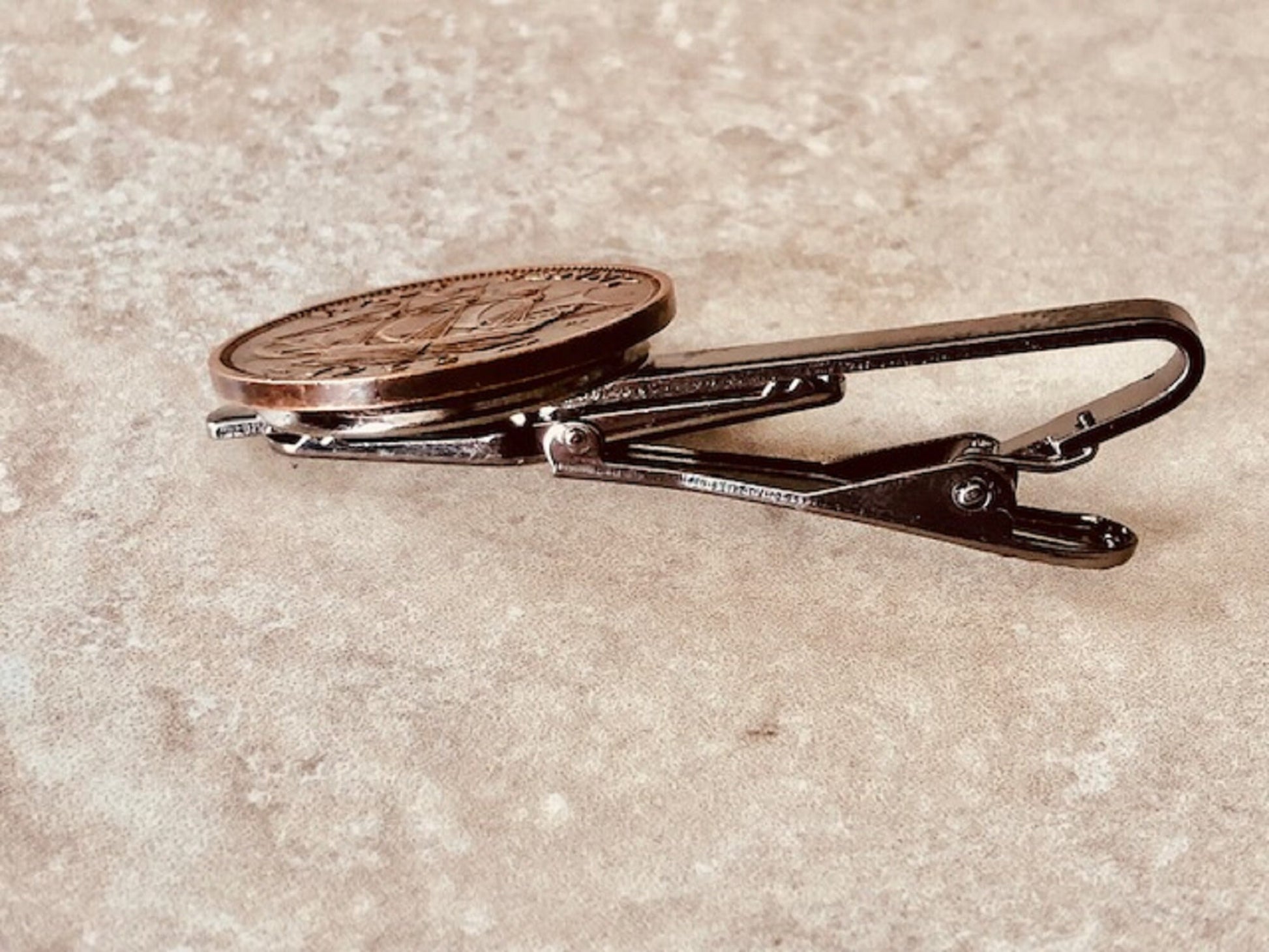 British Coin Tie Clip Britain English UK Half Penny Custom Made Charm Gift For Friend Coin Charm Gift For Him, Coin Collector, World Coins