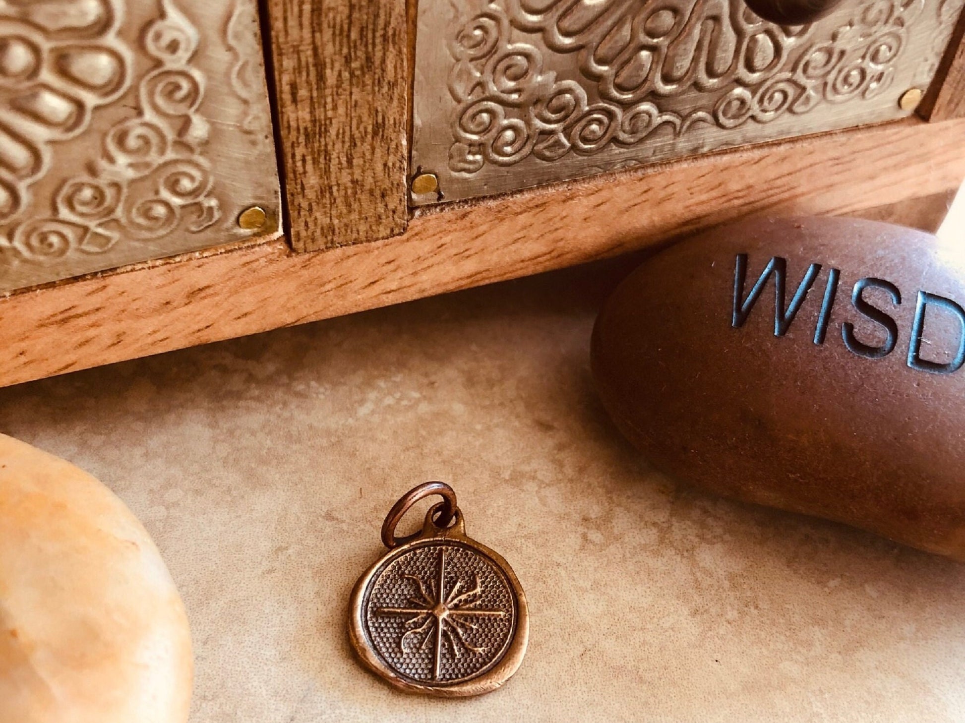 Compass Safety and Protection Bronze Necklace Medieval Wind Rose Antique Wax Seal Pendant - Possibility, Present, Past, Future 115