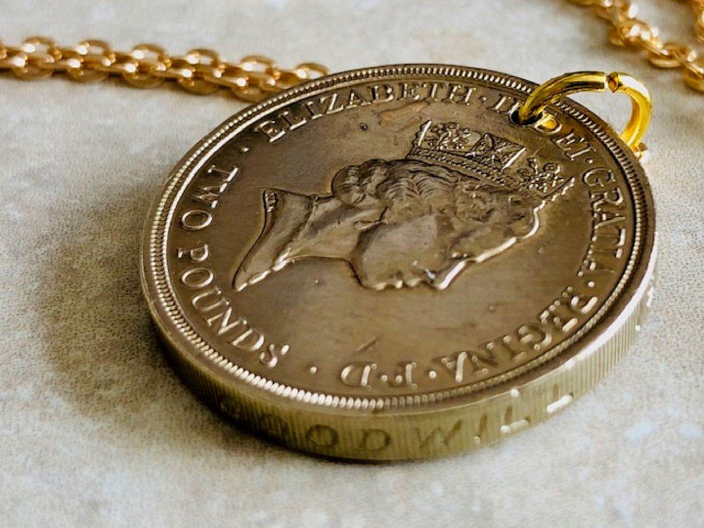 British Dove of Peace 2 Pound Coin United Kingdom Queen Elizabeth II Jewelry Custom Made Vintage and Rare coins - Coin Enthusiast