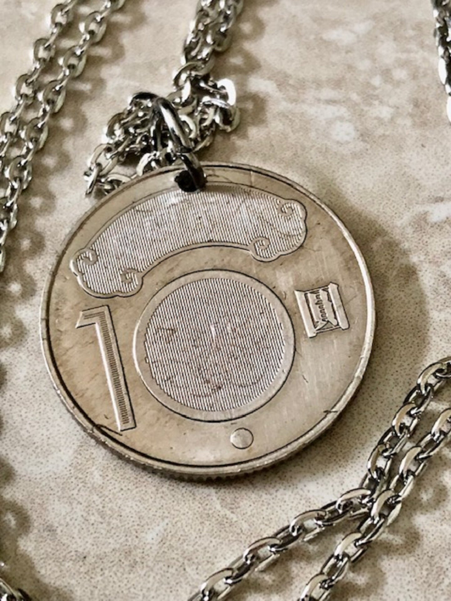 Japan Coin Necklace Hologram Pendant Japanese Vintage Rare Coins Enthusiast Fashion Accessory Handmade