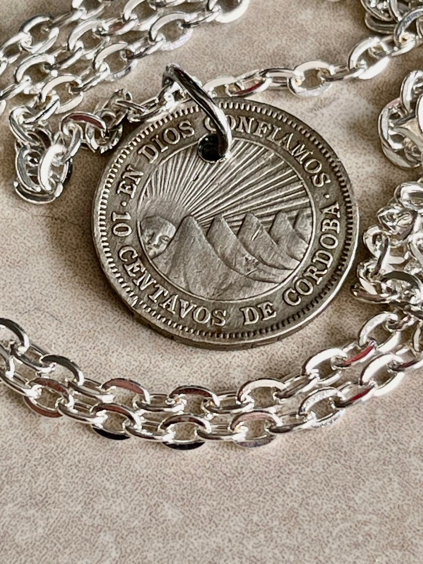 Nicaragua Coin 10 Centavos Necklace Pendant Nicaraguan Coin Vintage Custom Made Rare coins - Coin Enthusiast - Handmade - Fashion