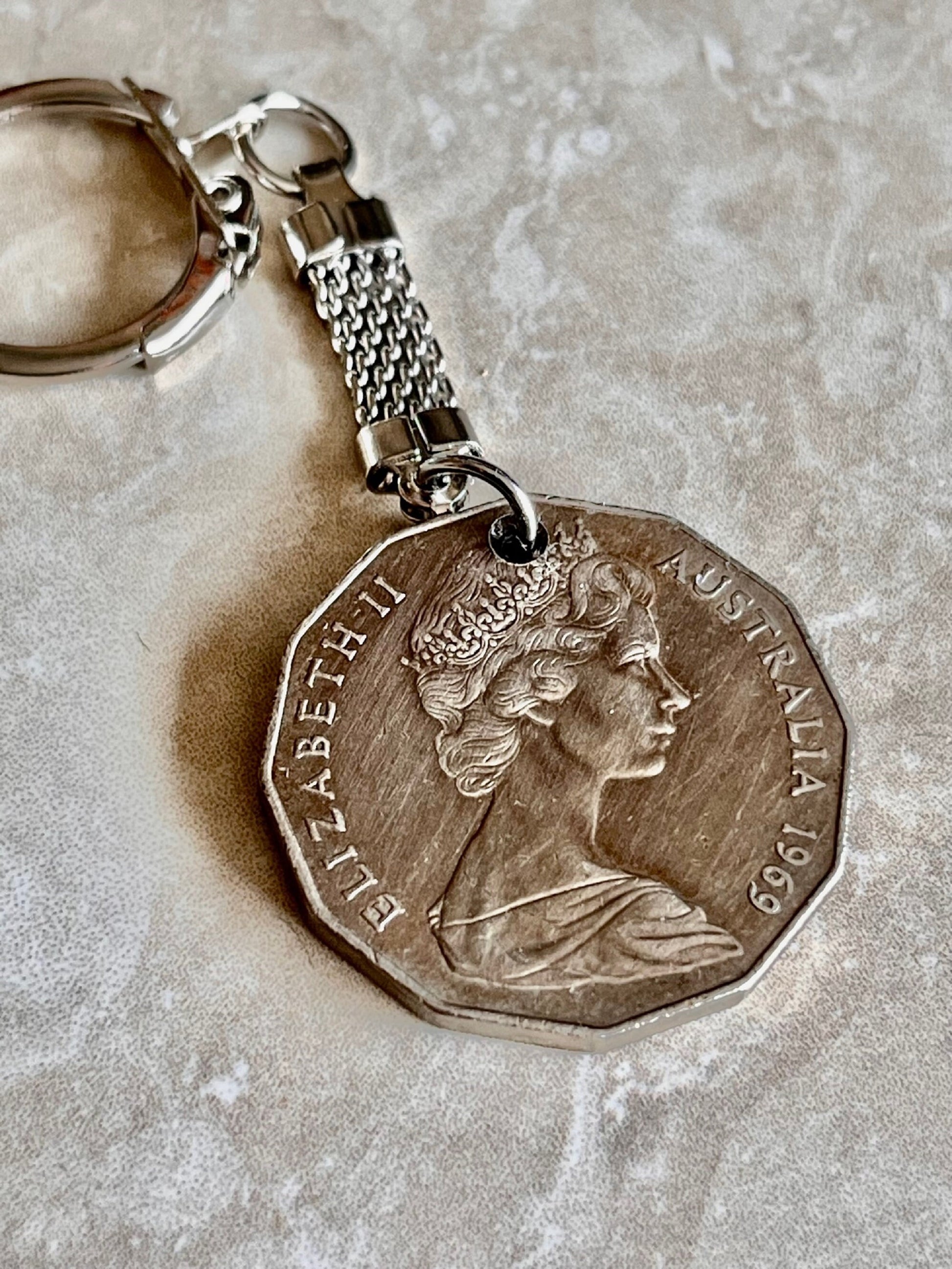 Australia Coin Keychain Australian Volunteer 50 Cents Rare Find Vintage Antique Finished By Hand Personal & Limited Supply - Fashion