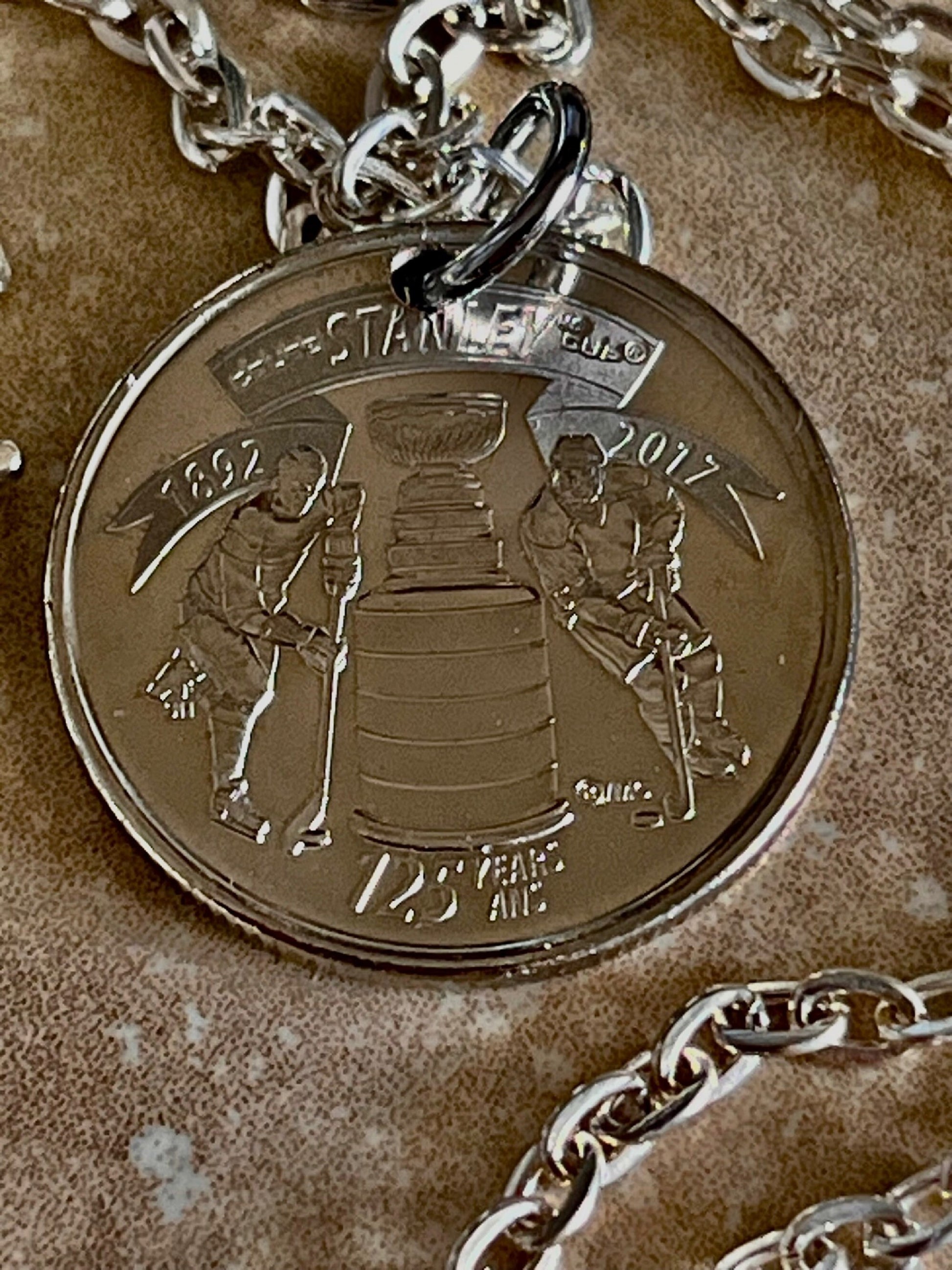 Canadian Quarter Necklace Pendant Canada NHL 125 Years Men's Hockey Personal Jewelry Gift Friend Charm For Him Her World Coin Collector